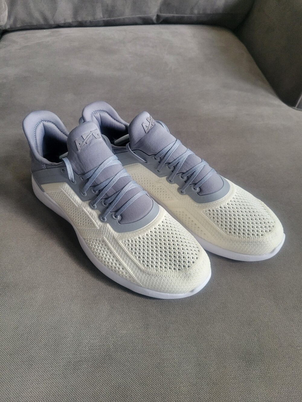 APL TechLoom Tracer Beachwood Creme Ombre Athletic Running Sneakers Mens 12